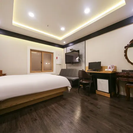CNN Hotel
