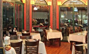 Omur Hotel - Housity