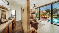 Khwan Beach Resort - Luxury Glamping and Pool Villas Samui - Adults Only Hotels in Ko Samuin kaupunkipiiri