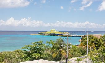 Confortable Casa en Cozumel, Condominio Con Alberca y Vista Al Mar