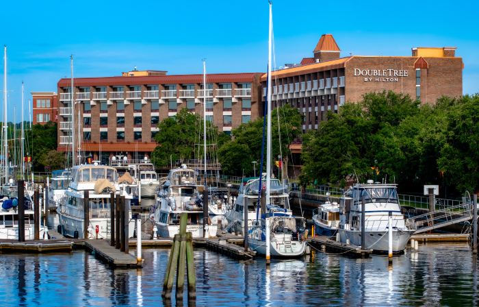 DoubleTree by Hilton Hotel New Bern  Riverfront