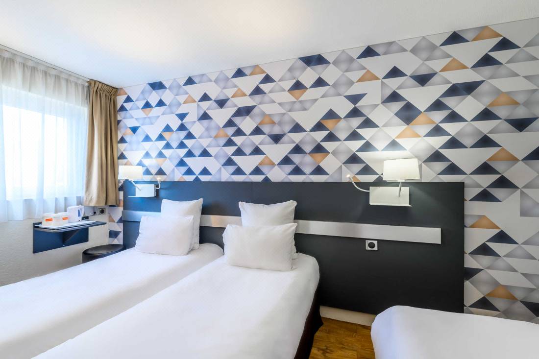 Comfort Hotel Paris Porte d'Ivry-Ivry-sur-Seine Updated 2022 Room  Price-Reviews & Deals | Trip.com