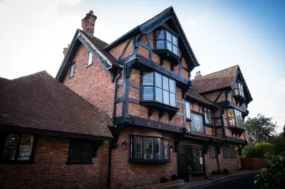 The Fox Hotels in Sutton Scotney