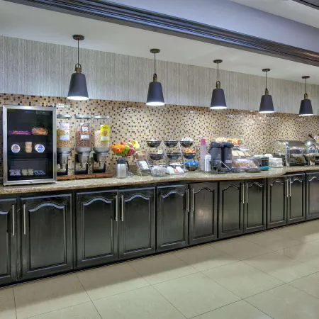 La Quinta Inn & Suites by Wyndham Little Rock - Bryant