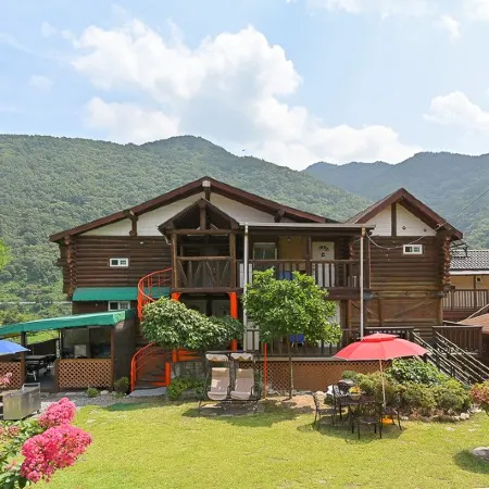 Danyang Memories Pension Отели рядом с достопримечательностью «Пещера Косу»