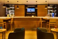 Holiday Inn ISTANBUL - KADIKOY by IHG - bar