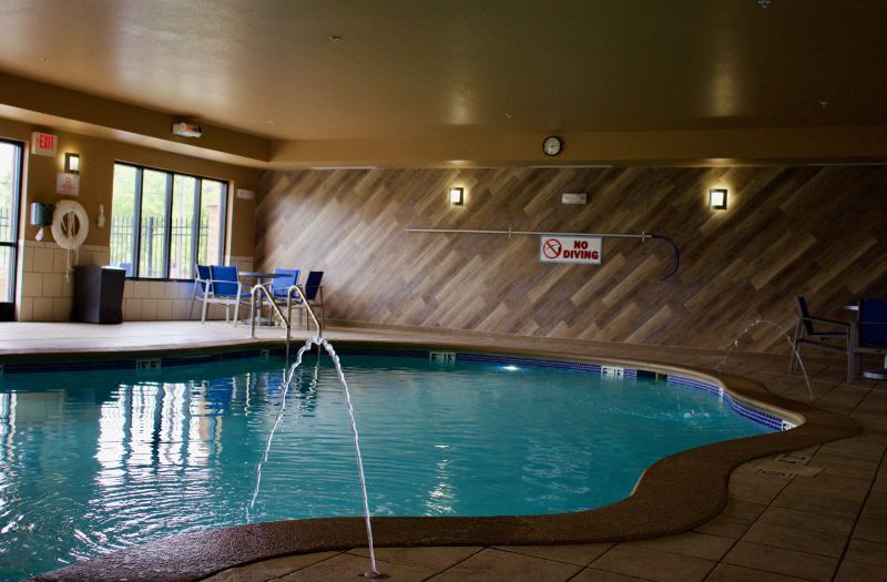 Holiday Inn Express & Suites Crawfordsville by IHG photo 3