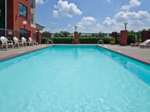 ホリデイ イン エクスプレス & スイーツ オリーブ ブランチ by IHG オリーブ・ブランチのホテル