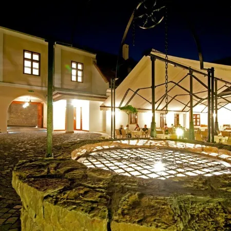 Hotel Historia & Historante