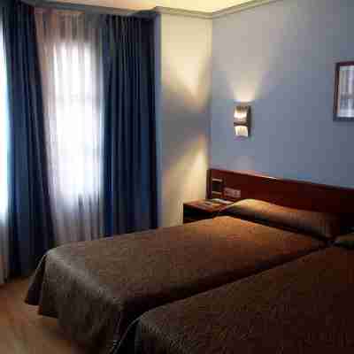 Hotel Gijon Rooms