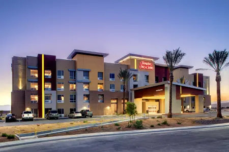 Hampton Inn & Suites Indio Отели в г. Индио