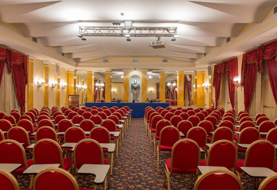 Bettoja Massimo D'Azeglio HotelOver view