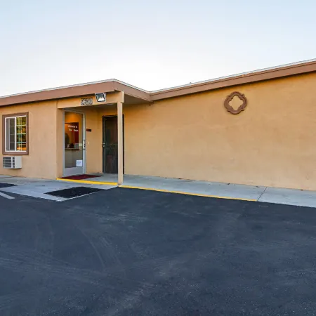 Motel 6 Hesperia, CA - East