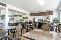 Studio 6 Suites Louisville KY  Airport Expo Center