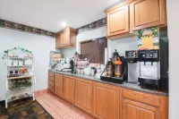 Super 8 by Wyndham Monett