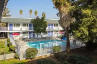 Motel 6 Porterville, CA - 2-Star