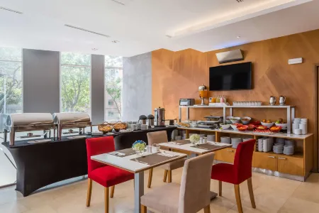 Ramada Encore by Wyndham Lima San Isidro