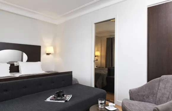 阿克羅波利斯山丘酒店