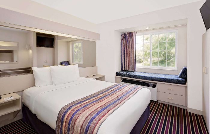 Microtel Inn & Suites by Wyndham Madison East