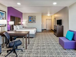 La Quinta Inn & Suites by Wyndham Lubbock South