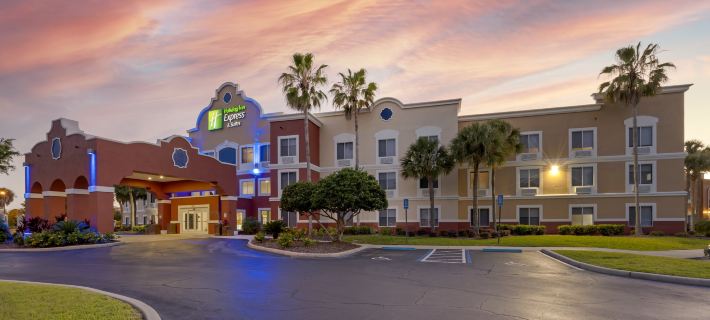 Holiday Inn Express & Suites THE VILLAGES by IHG Hotels in Lake County