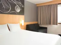 Ibis 3 Lacs Neuchâtel Hotel a Muntelier