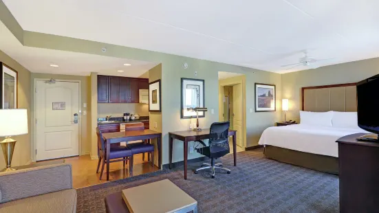 Homewood Suites by Hilton Cambridge-Waterloo, Ontario