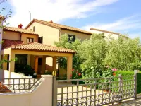 Apartments Miljenko Hotels in Peroj