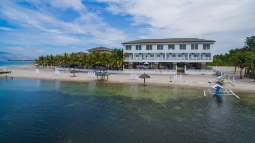Bataan White Corals Beach Resort - bar