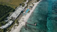 Le Meridien Ile Maurice Hotel dekat Pointe aux Piments Public Beach