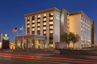 Embassy Suites by Hilton El Paso Hotel dekat Pangkalan Udara Biggs Army