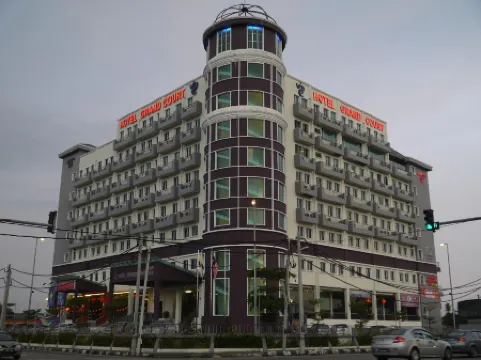 โรงแรมแกรนด์คอร์ท