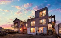 Pocheon Hwajeokyeon Pension Отели рядом с достопримечательностью «Cheolwon Hantangang River Columnar Joint Way»