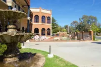 Albury Paddlesteamer Motel Hotels in South Albury