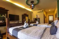 P.Paradise Hotel