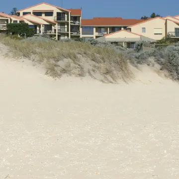 Scarborough & Absolutely Beachfront