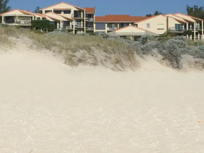 Scarborough & Absolutely Beachfront