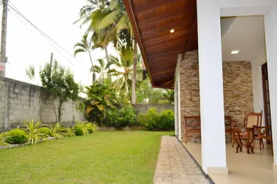 Hasara Villa One Hotel dekat Dhamma Meththa Bikkhuni Aramaya