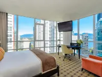 Loden Vancouver Hotels near Coal Harbour