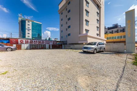 hotel gongsan Отели в г. Конджу