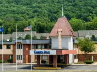 Days Inn by Wyndham Berlin Meriden Hotels in Berlin
