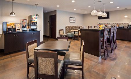 Best Western New Albany - Housity