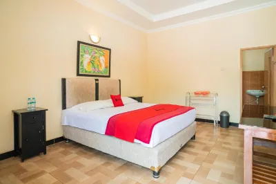 RedDoorz @ Panglima Sudirman Madiun Kartoharjo 호텔