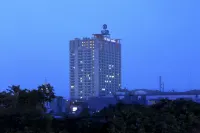 Hotel Santika Depok Hotel dekat Toko Kado Wulan