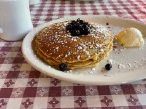 เรดรูฟ อินน์แอนด์สวีทส์ พิเจียนฟอร์จ - พาร์คเวย์ โรงแรมในพีเจียนฟอร์จ