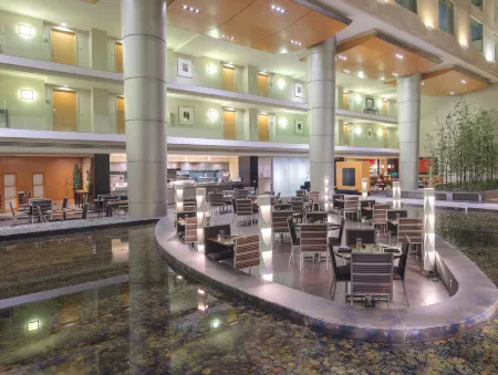 The Westin Detroit Metropolitan Airport