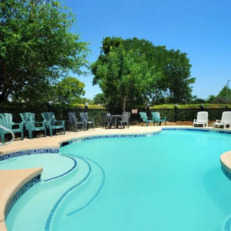 Travelodge by Wyndham Arlington/Dallas Area