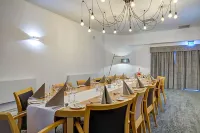 Warwick Conferences - Radcliffe - breakfast