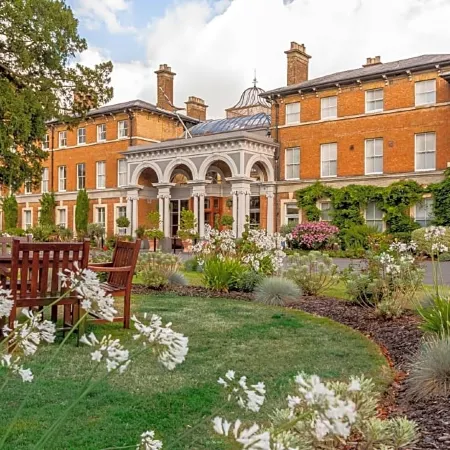 Oatlands Park Hotel