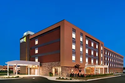 Home2 Suites by Hilton Lancaster Hotels near Centerville Square